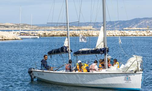 Cours de voile au stade nautique